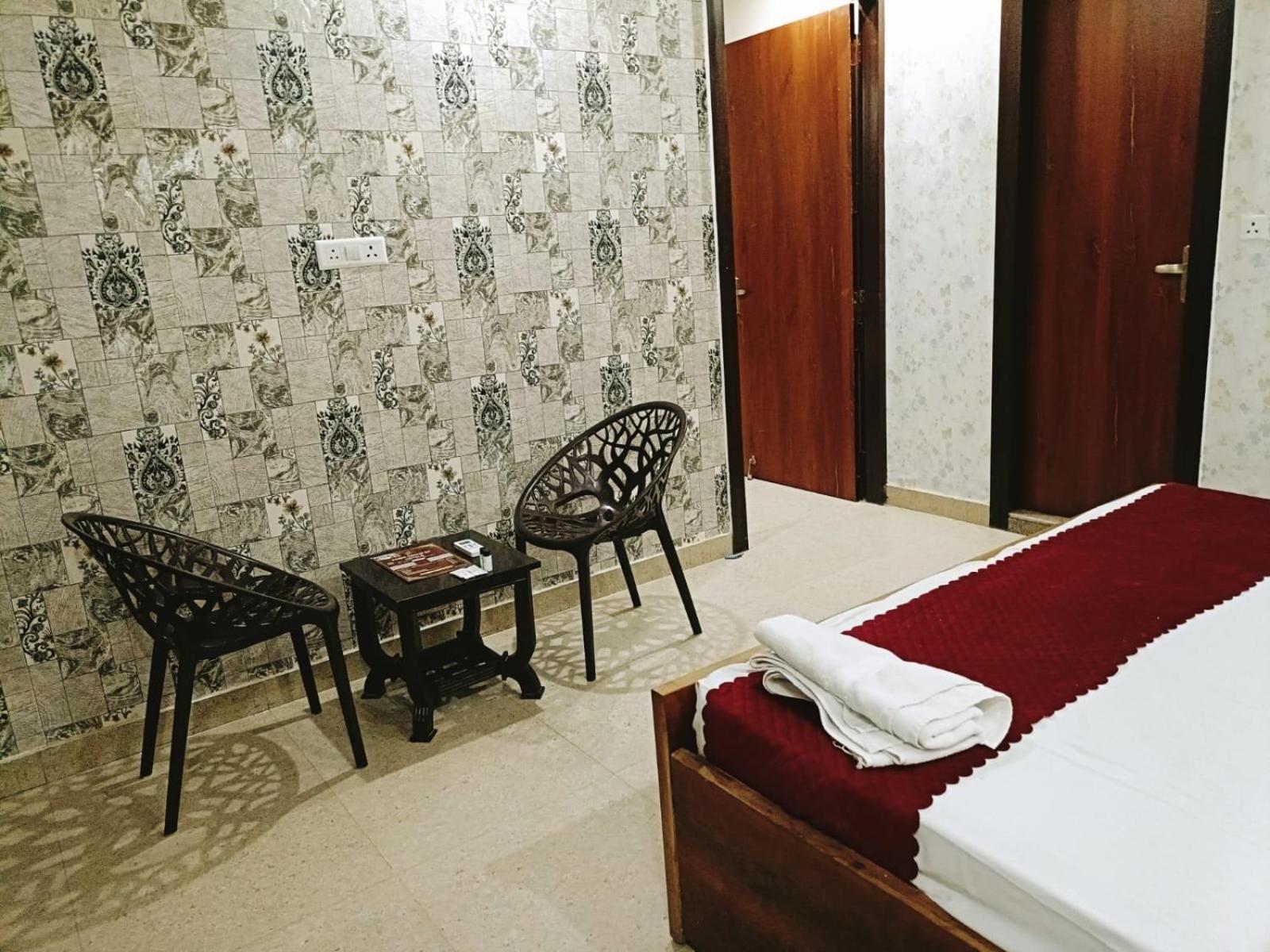 Hotel The Tark Near Igi Airport Delhi 4*