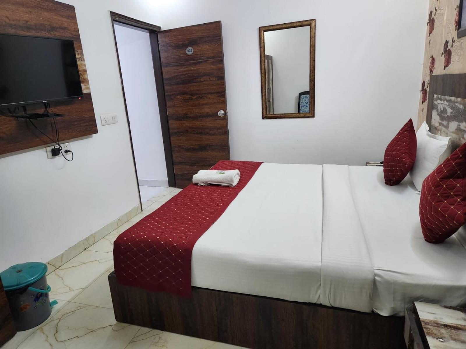 The Tark Near Igi Airport Delhi 4*
