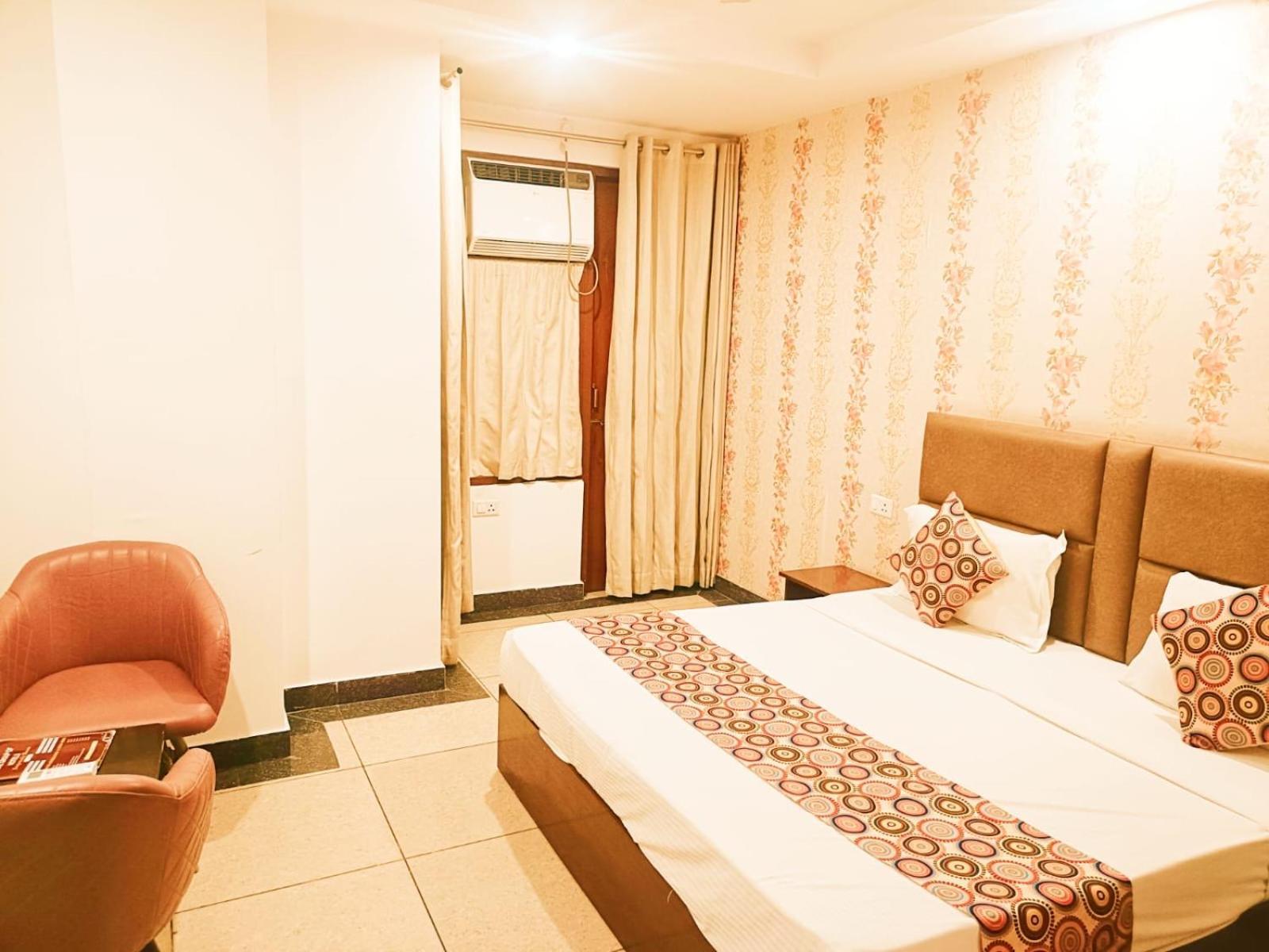 The Tark Near Igi Airport Delhi 4*