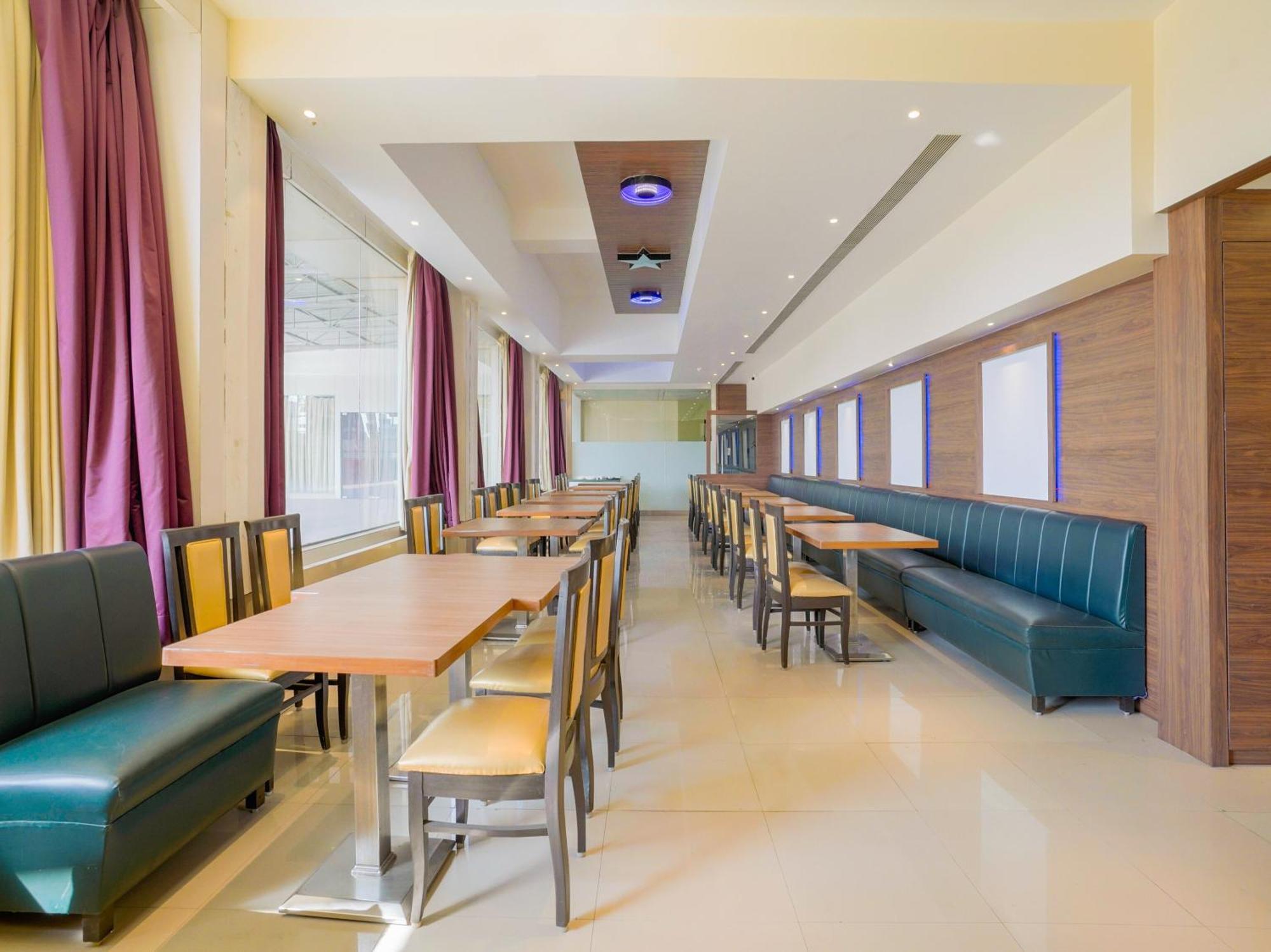 The Tark Near Igi Airport Delhi 4* New Delhi